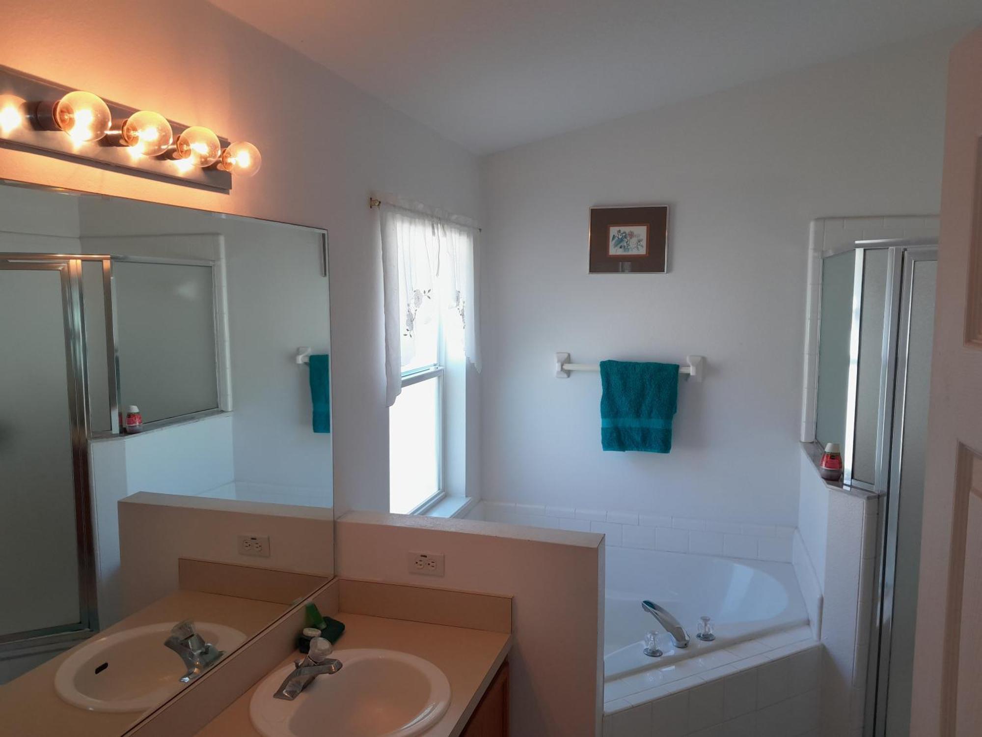 Three-Bedroom House In Clear Creek Орландо Екстериор снимка