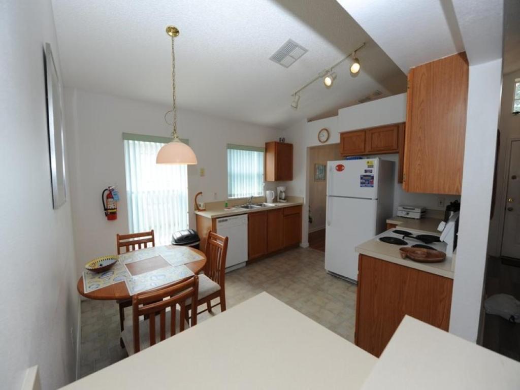 Three-Bedroom House In Clear Creek Орландо Екстериор снимка